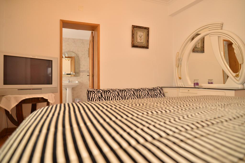 Casa Estrela De Alva Hotell Seia Exteriör bild